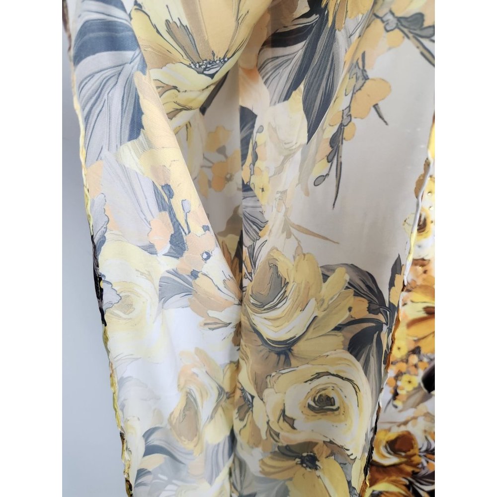 Susan Graver Women's Sz. L Yellow & Grey Floral Poncho V Neck Top - Picture 5 of 8